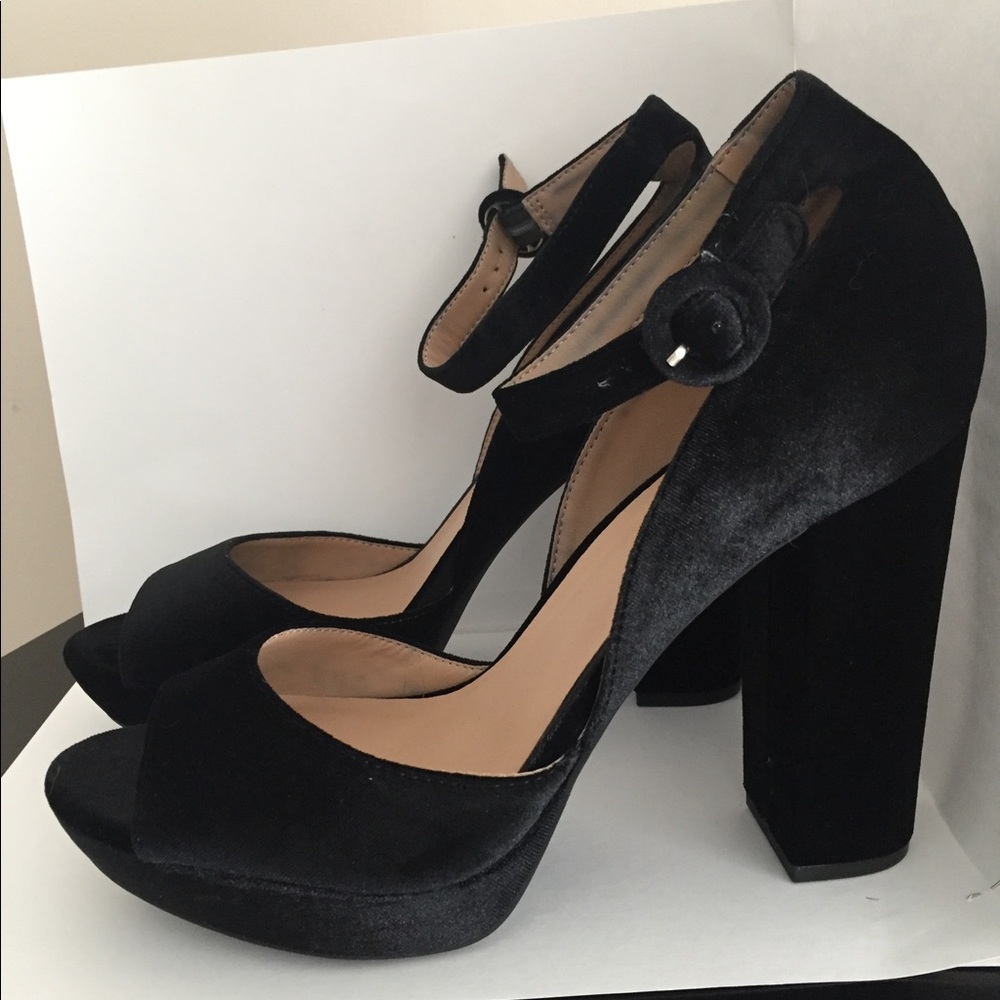 Nine West Platform Peep Toe Pump - size 9 - Picture 1 of 8